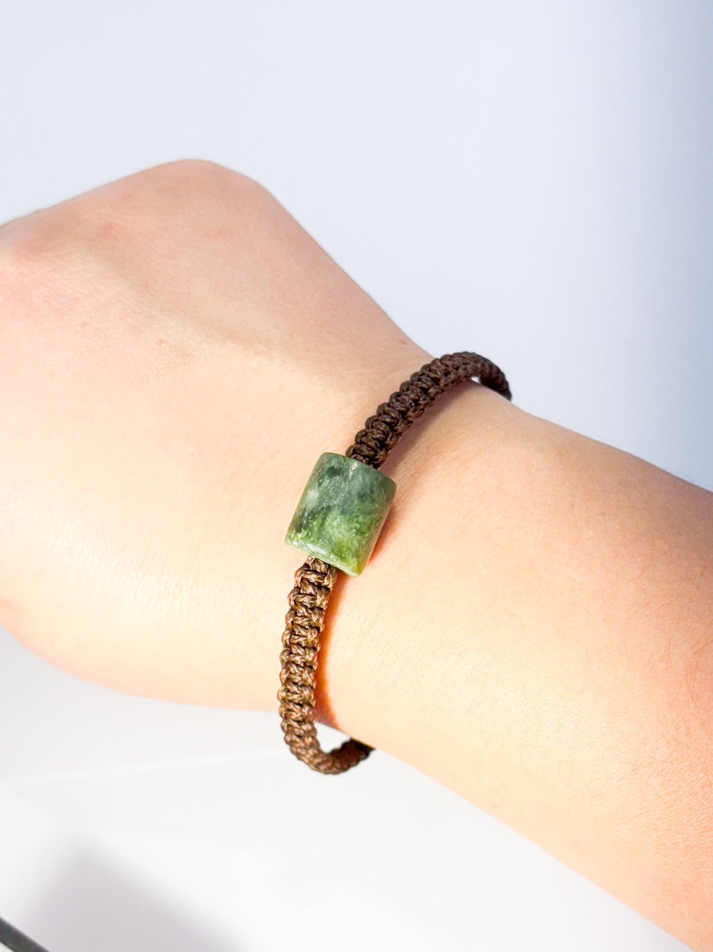 New Zealand Pounamu Greenstone Bracelet with brown cord(medium)