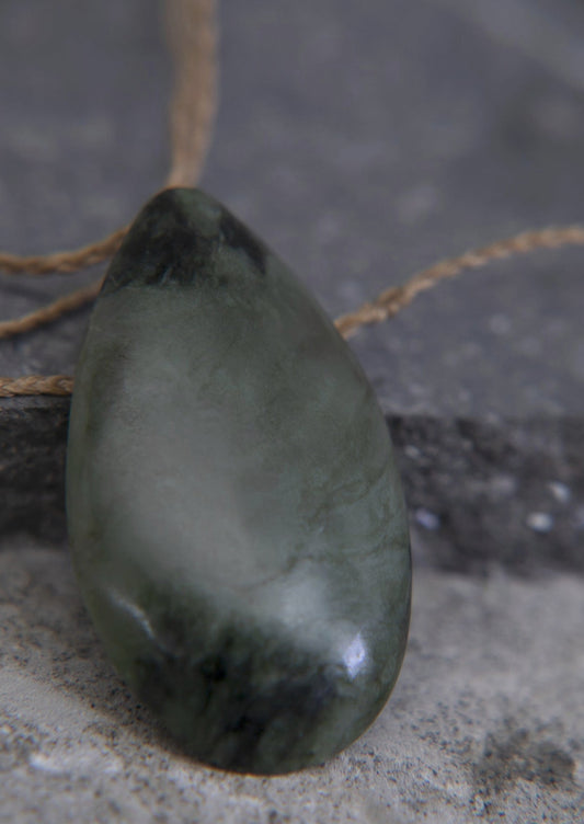Roimata Pounamu Aotearoa New-Zealand Greenstone (Medium)