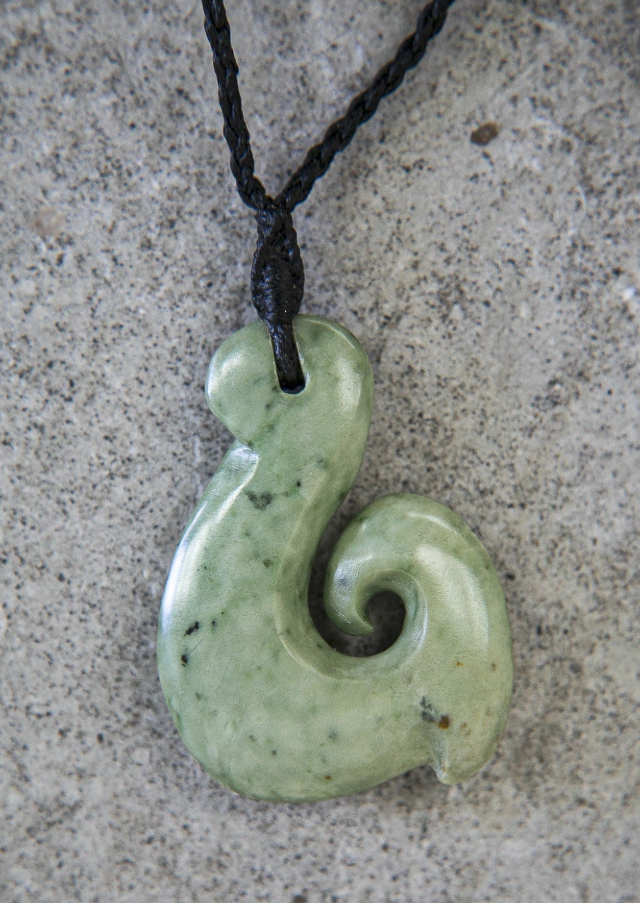Hei Matau Pounamu Aotearoa Greenstone