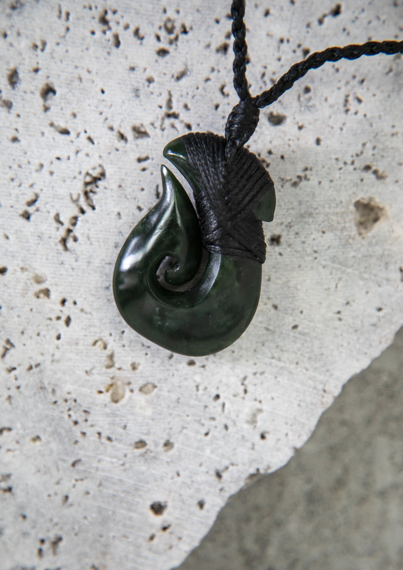 Hei Matau Pounamu Ngāi Tahu Poutini Certified Greenstone