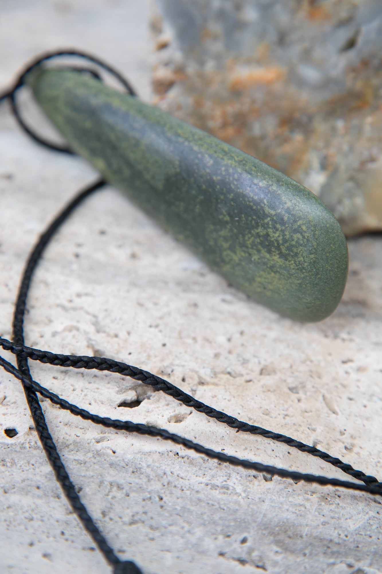 Hei Toki Pounamu Aotearoa Riverstone