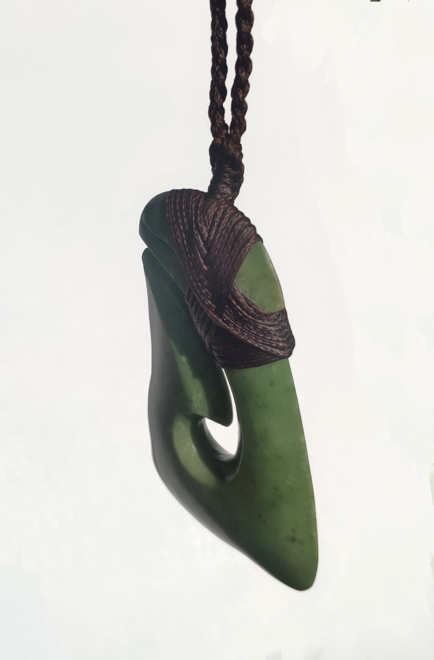 Hei Matau Pounamu New Zealand Greenstone (Med)