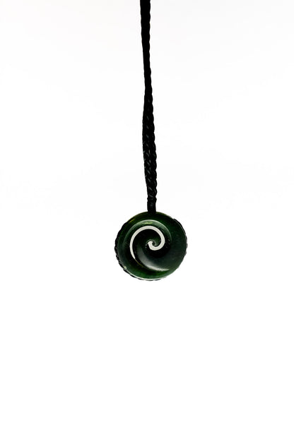 Hei Koru Pounamu Aotearoa New Zealand