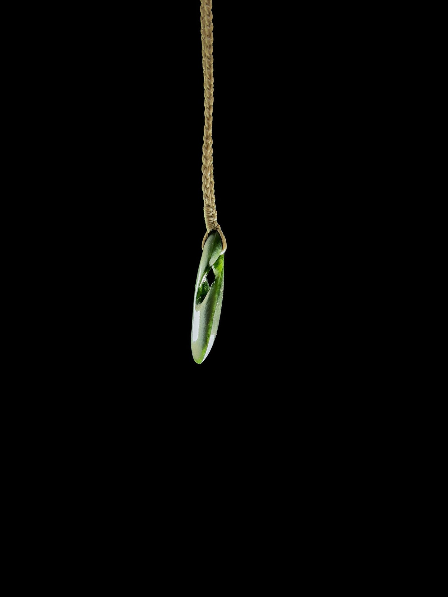 Kahurangi Pikorua Pounamu Pendant (Medium)