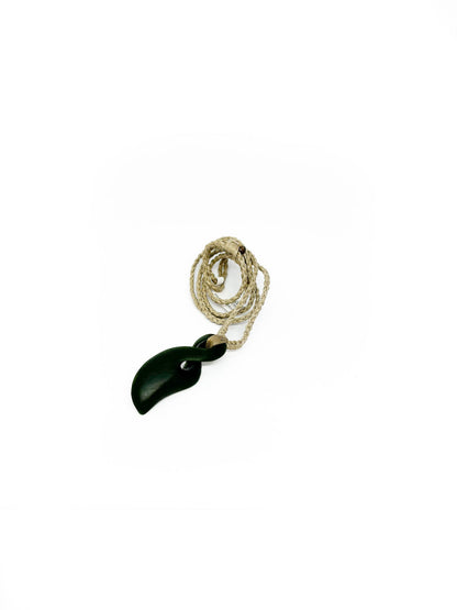 Kahurangi Pikorua Pounamu Pendant (Medium)