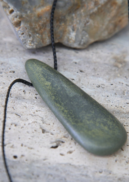 Hei Toki  Pounamu Aotearoa Riverstone