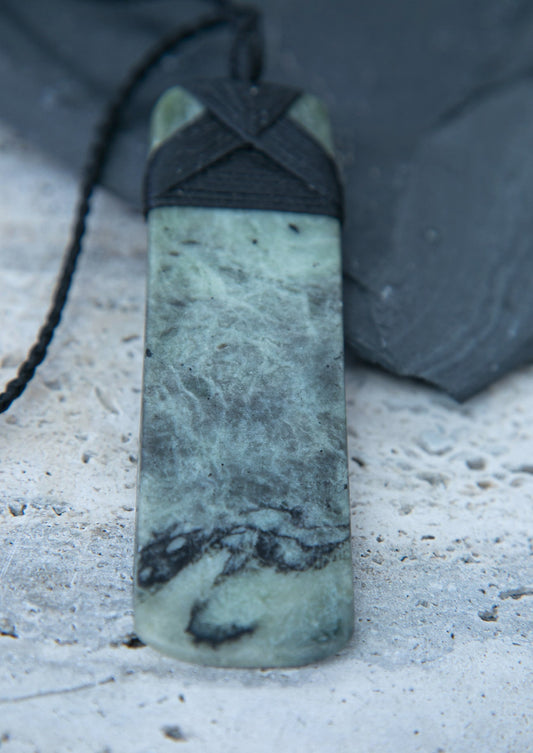 Hei Toki Blade Pounamu Aotearoa New Zealand Greenstone