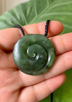 Hei Koru Kawakawa Pounamu  New-Zealand Pendant with raw side (Medium)